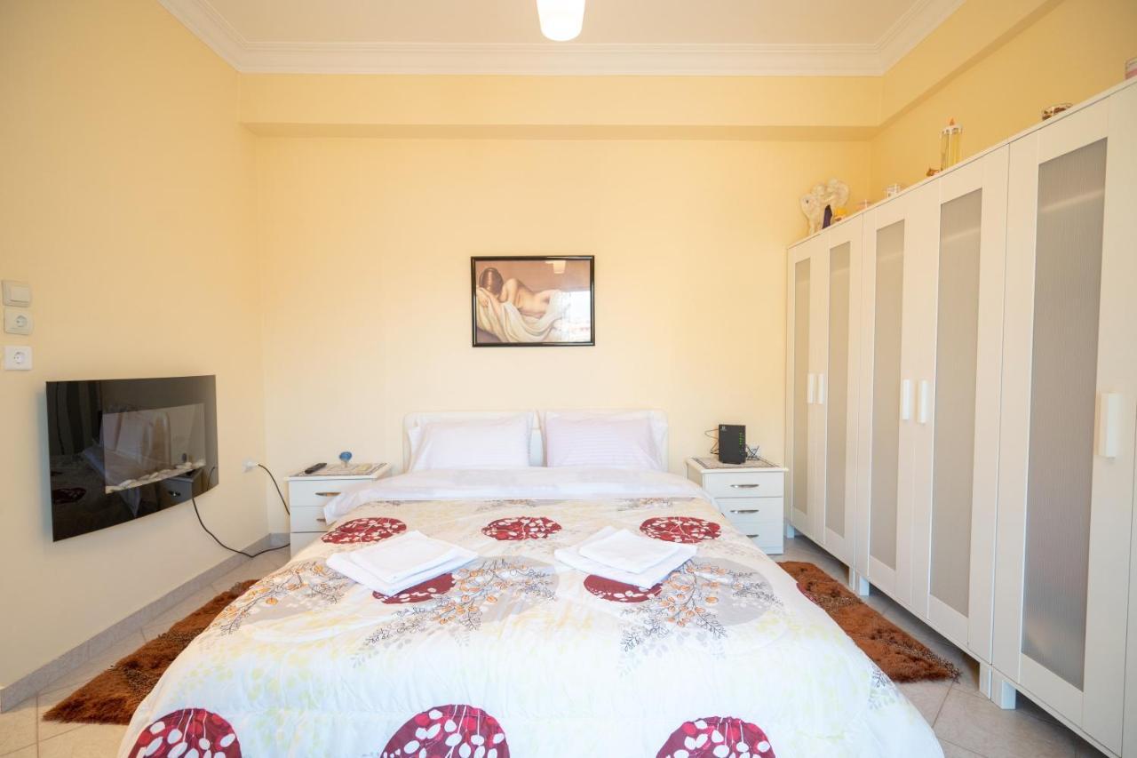 Attica Train Station 1 Bedroom 4 Pers Apartment أثينا المظهر الخارجي الصورة