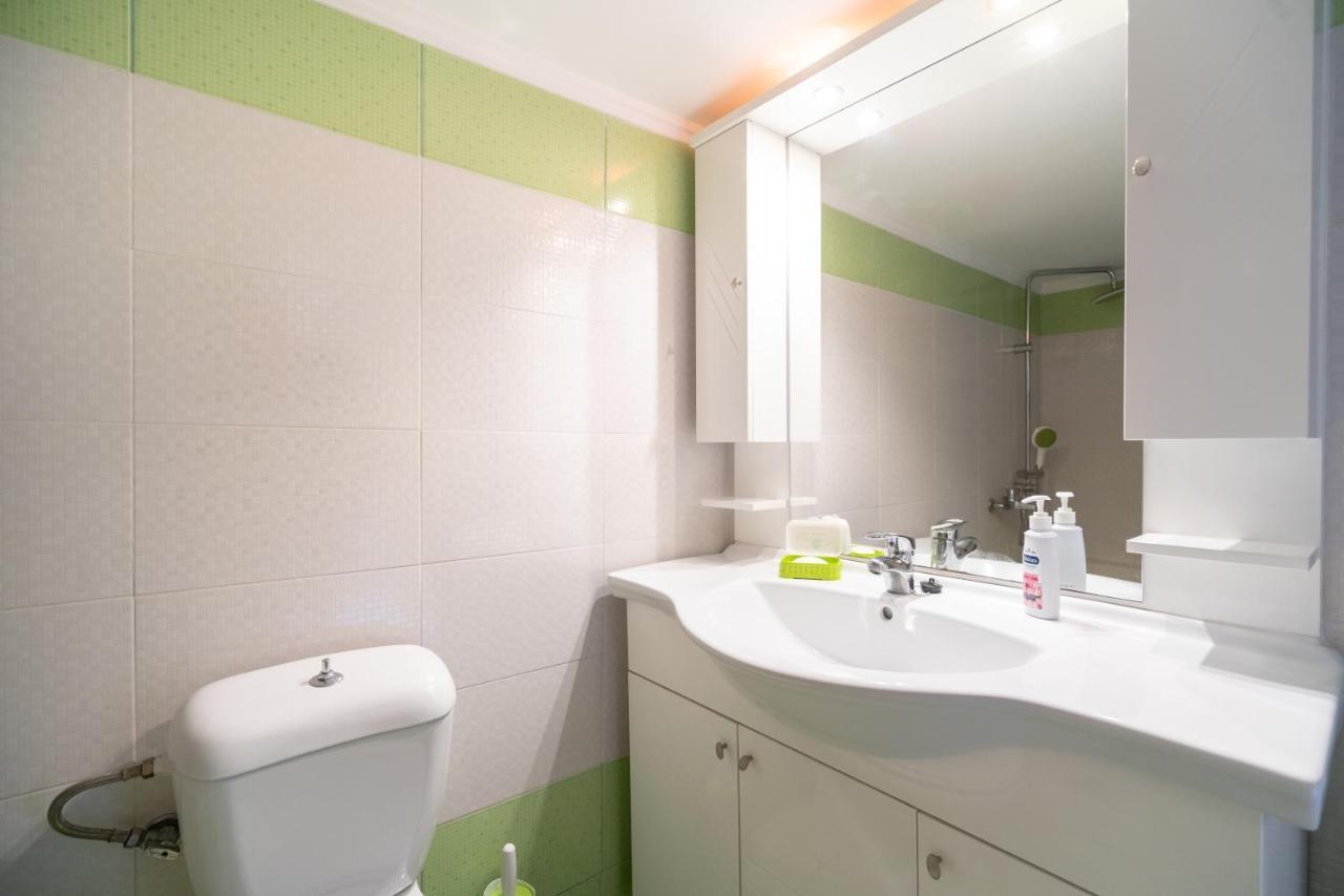 Attica Train Station 1 Bedroom 4 Pers Apartment أثينا المظهر الخارجي الصورة